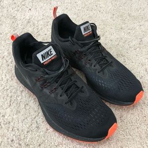 ❤️ SOLD - Nike running shoes